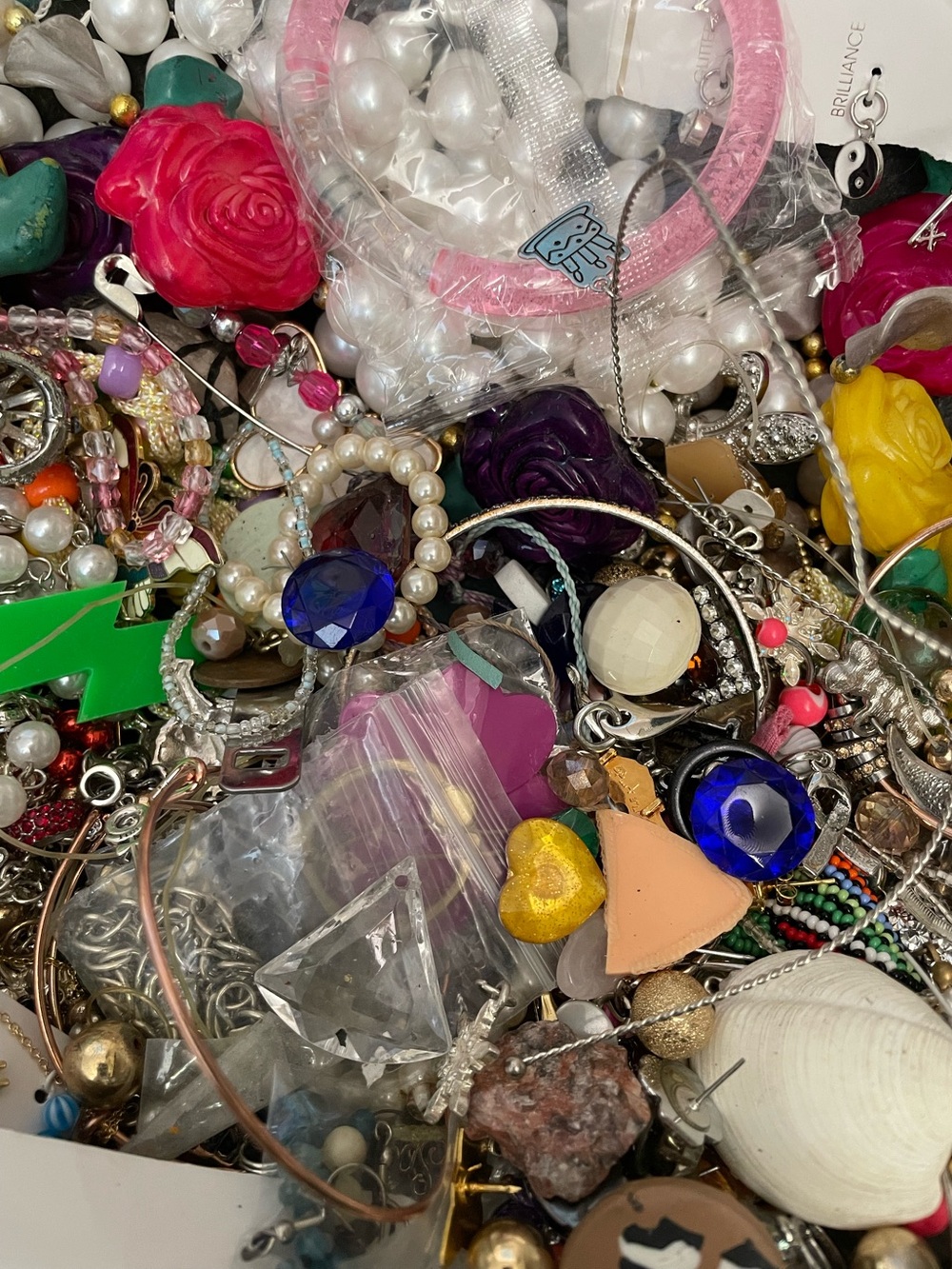 LOT OF 2.5 Pounds Broken jewelry rhinestones charms beads mix crafts repurposed